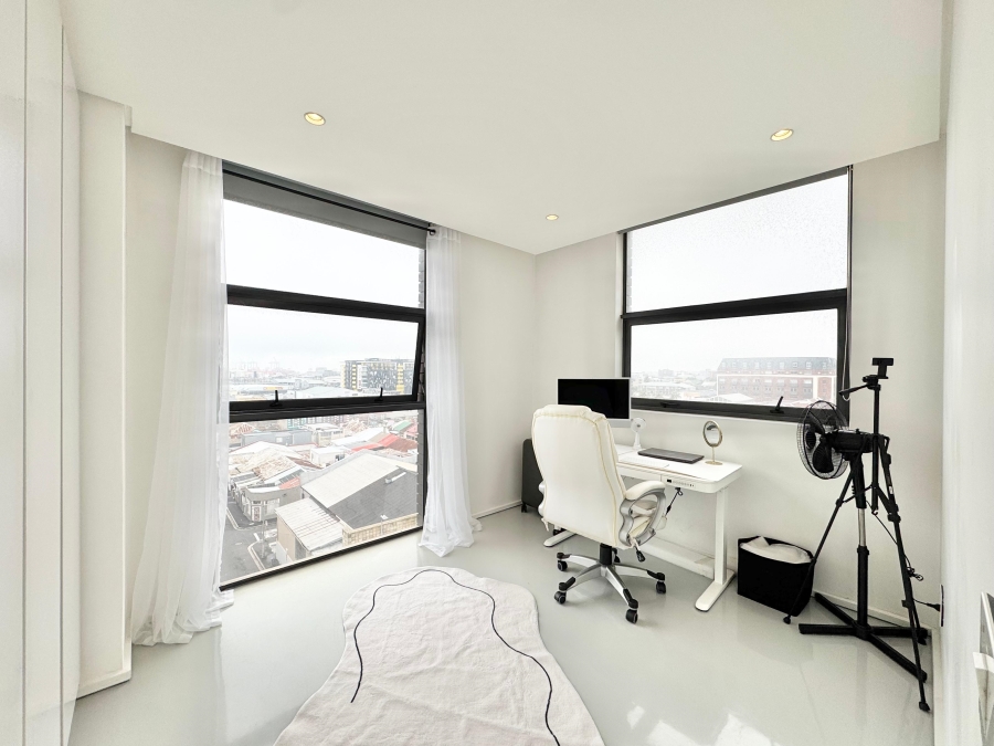 2 Bedroom Property for Sale in Woodstock Western Cape